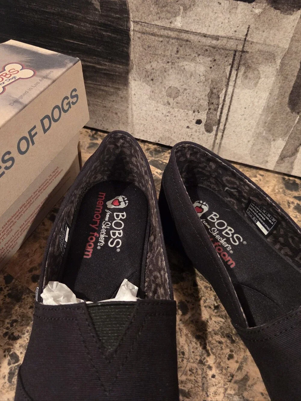 NWT!  Skechers Bobs Plush Peace & Love Black Womens Memory Foam Flats SZ 8